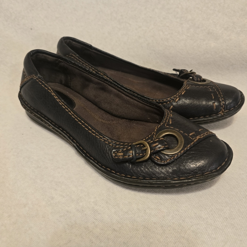 Clarks Bendables Ballet Flats Womens Sz 6.5 Leather Slip-On Buckle Shoes